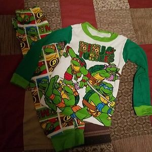Boys Pjs. Maybe worn once before out grown